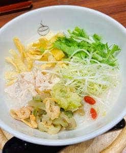 粥餐庁 KITTE博多店