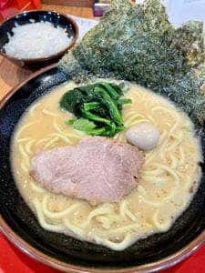 横浜家系ラーメン 伊勢佐木家