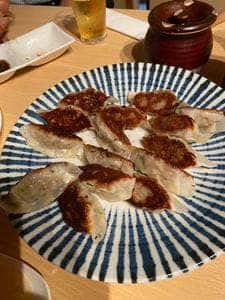 餃子専門店 よつば