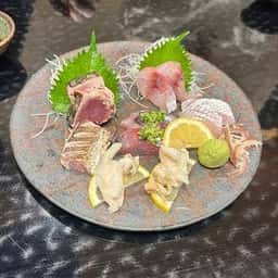 すしの助 中津店