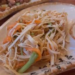 横浜中華街 食べ放題 本格火鍋専門店 成簽尚萬-セイセンショウマン- 横浜中華街店
