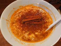 辛麺ここから