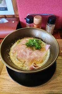 オマール海老ラーメン ロッカクエビノ 本店