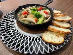 Le Yoshi〜Casual French & Bar〜