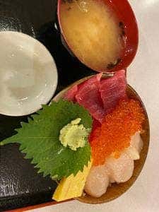 さんかく亭