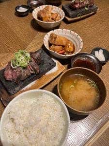 肉牧場 コマツバラファーム ホワイティうめだ泉の広場店