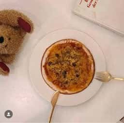 teddy bisscuit cafe