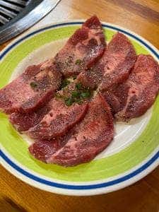 日の出ホルモン店