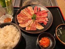 炭火焼肉 七輪房 大間木店