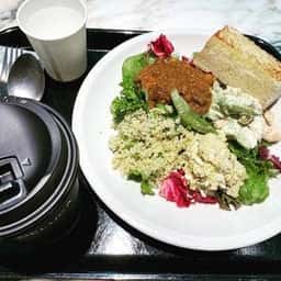 DEAN & DELUCA カフェ クリスタ長堀店
