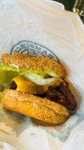 ラッキーピエロ 森町 赤井川店