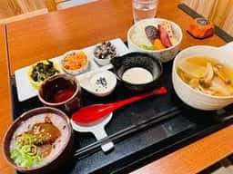 ヒル薬膳粥・ヨル貝割烹 カイノクチ