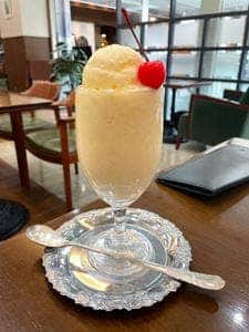 カフェ＆バー ウミノ