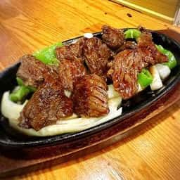 酒房とまと