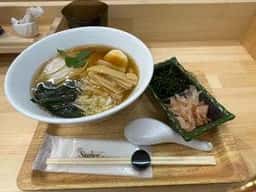 しずる