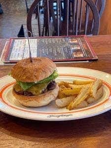 YUMMY BURGER