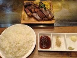 メガインディアンズ ステーキハウス 緑白土店