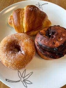 Truffle BAKERY 大阪本店
