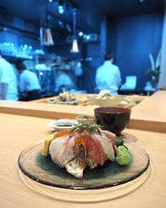割烹鮨 華あざ
