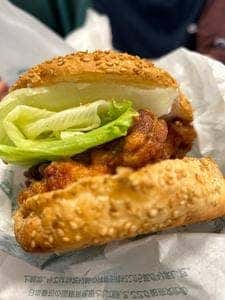 ラッキーピエロ ベイエリア本店