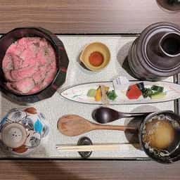 能登牛ひつまぶし店 もんぜん