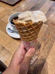 カフェ ファディ 御笠川店