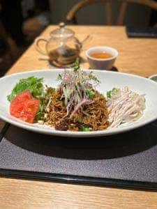 ALMOND BLOSSOM TOKYO CHINESE RESTAURANT