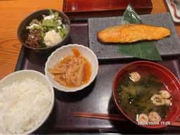 博多もつ鍋 やまや 丸の内店