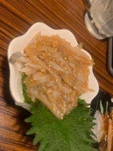 個室で味わう国産牛タンと朝どれ鮮魚 にくと魚 新橋駅前店