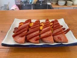 沖縄料理カフェ＆バー Tip-Off