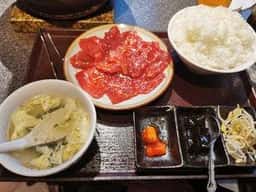 炭火焼肉 萬大