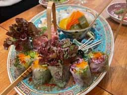 ワインと点心 TUITUI