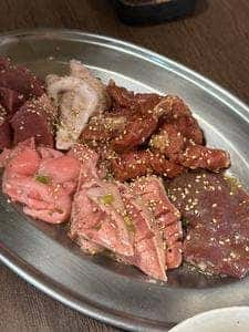 焼肉ホルモン七福とんとん亭