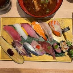 回転寿司 とんぼ