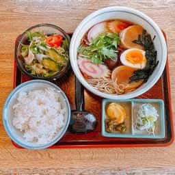 新亀そば店