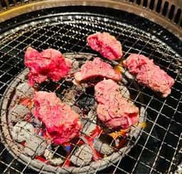 炭火焼肉家 和 はなれ