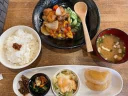 Aun Kitchen