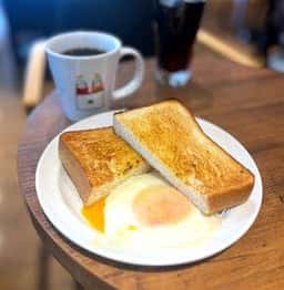 ホリーズカフェ 三宮駅前店