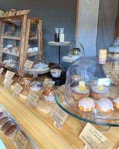 Ten coffee and bake