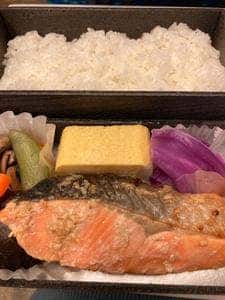 象印銀白弁当