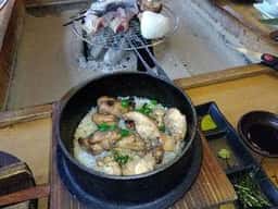 囲炉裏処 なべや