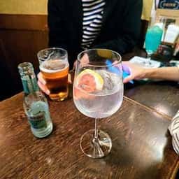 82 ALE HOUSE 新宿西口大ガード店