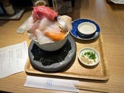 シハチ鮮魚店 狸COMICHI店