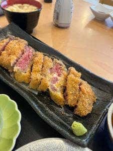 牛かつと美味しいお料理のお店 鴨ちゃん