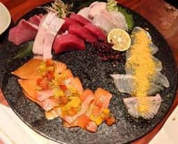 DININGあじと