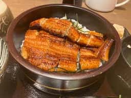 大衆鰻屋 うな八