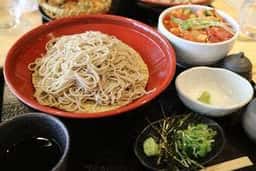 蕎麦 雪屋 アルティモール東神楽店