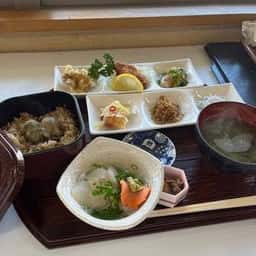 海湖館 牡蠣小屋