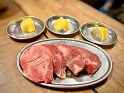 内蔵専門 犇 南森町店