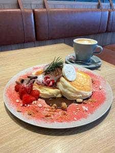ALL DAY CAFE AND DINING The Blue Bell